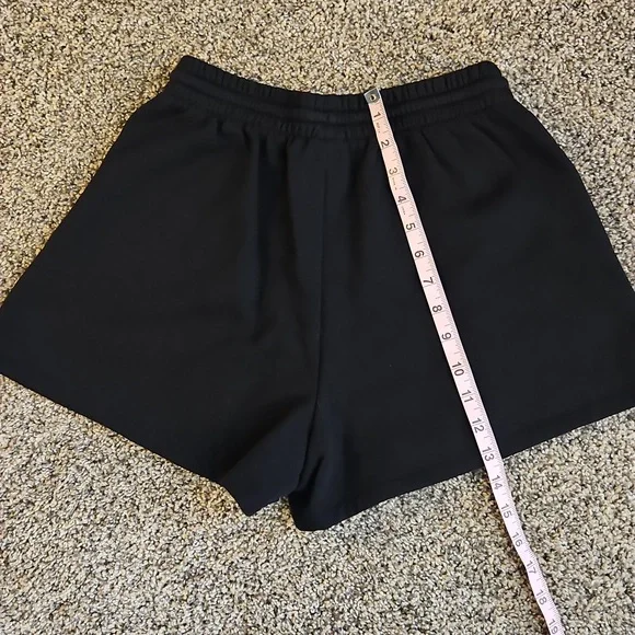 NWOT tropical Print VS PINK shorts - Picture 5 of 5